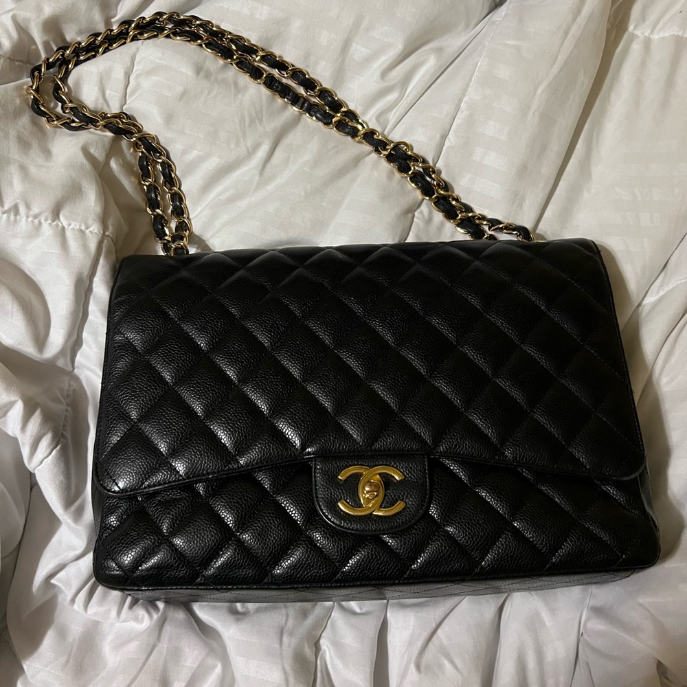 Chanel - Authentic black Chanel Maxi!!!